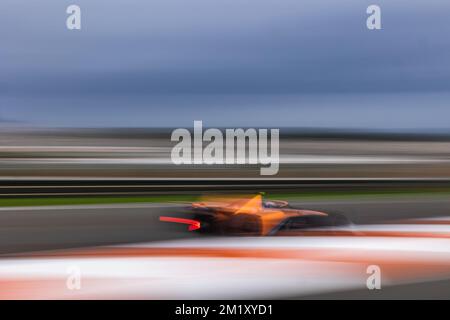 05 HUGHES Jake (gbr), Neom McLaren Formula E Team, Spark-Nissan, Nissan e-4ORCE 04, action pendant la FIA ABB Formule E Valencia Testing 2022 sur le circuit Ricardo Tormo de 13 décembre à 16, 2022 à Cheste, Espagne - photo Germain Hazard / DPPI Banque D'Images