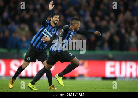 20150429 - BRUGGE, BELGIQUE : le club José Izquierdo fête ses heures après avoir marqué le match de la Jupiler Pro League entre le club Brugge et Charleroi, à Brugge, le mercredi 29 avril 2015, le cinquième jour de la Play-off 1. BELGA PHOTO BRUNO FAHY Banque D'Images