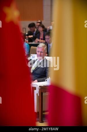 20150622 - WUHAN, CHINE: Roi Philippe - Filip de Belgique photographié à l'Université de Wuhan le troisième jour d'une visite royale en Chine, lundi 22 juin 2015, en Chine. BELGA PHOTO BENOIT DOPPAGNE Banque D'Images