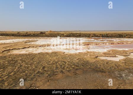 Walvis Bay Salt Holdings. Le plus grand producteur de sel solaire de mer en Afrique subsaharienne. Swakopmund, Namibie. Banque D'Images