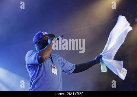 20150703 - BRUXELLES, BELGIQUE : Wu-Tang Clan se produit à l'édition 26th du festival de musique du café du Couleur à Tour & taxis à Bruxelles, le vendredi 03 juillet 2015. BELGA PHOTO AUDE VANLATHEM Banque D'Images