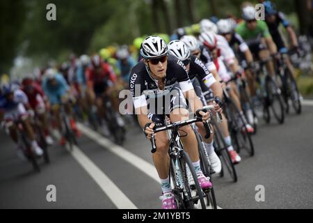 Italien Matteo Trentin de l'équipe Ettix - Quick-Step photographié en action pendant la phase 2 de l'édition 102nd de la course cycliste Tour de France, 166km d'Utrecht à Neeltje Jans, Zeeland, pays-Bas, dimanche 05 juillet 2015. Le Tour de France de cette année aura lieu du 4 au 26 juillet. Banque D'Images