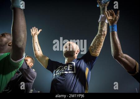 20150806 - LIEGE, BELGIQUE : Jelle Van Damme de Standard célèbre après avoir remporté un match retour de la troisième partie préliminaire de la Ligue Europa de l'UEFA entre le club de football bosniaque FK Zeljeznicar et l'équipe de football belge de première ligue Standard de Liège dans le stade Asim Ferhatovic Hase à Sarajevo, Bosnie-Herzégovine, jeudi 06 août 2015. Standard remporte le premier match 2-1. BELGA PHOTO LAURIE DIEFFEMBACQ Banque D'Images