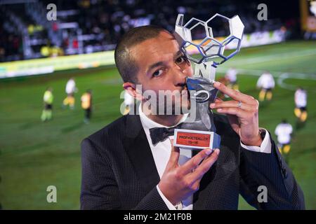 Sofiane Hanni de Mechelen célèbre après la première édition de la soirée de gala du joueur professionnel de football de l'année 2016, le lundi 23 mai 2016, à Gand. Banque D'Images