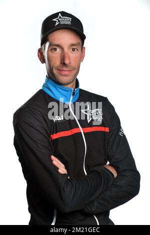 Belge Kenny Dehaes de Wanty-Groupe Gobert pose pour le photographe avant la présentation des équipes pour la course cycliste Baloise Belgium Tour, mardi 24 mai 2016, à Beveren. Banque D'Images