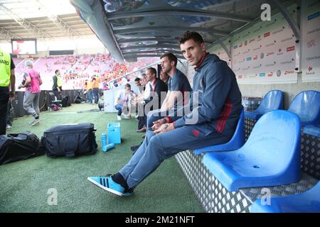 Thomas Meunier, de Belgique, a photographié à l'approche d'un match de football amical entre l'équipe nationale suisse et l'équipe nationale belge Red Devils, après un camp d'entraînement, le samedi 28 mai 2016, à Genève, en Suisse. L'équipe se prépare pour le prochain championnat d'Europe de l'UEFA Euro 2016 en France. Banque D'Images