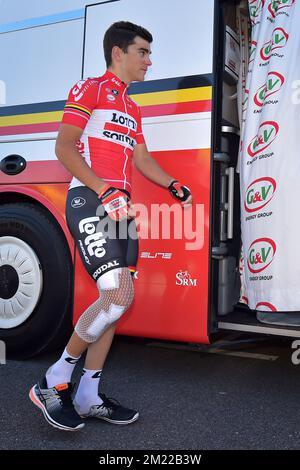 Français Tony Gallopin de Lotto Soudal photographié au début de la quatorzième étape de l'édition 103rd de la course cycliste Tour de France, 208,5km de Montélimar à Villars-les-Dombes, le samedi 16 juillet 2016. Banque D'Images