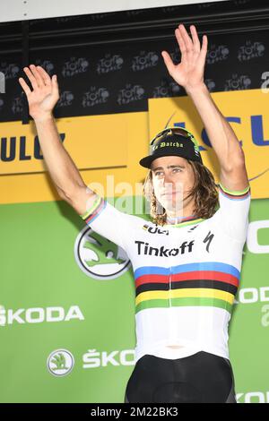 Le slovaque Peter Sagan de Tinkoff célèbre sur le podium après la quinzième étape de l'édition 103rd de la course cycliste Tour de France, 160km de Bourg-en-Bresse à Culoz, le dimanche 17 juillet 2016. Le Tour de France de cette année se déroule de 2 juillet à 24 juillet. BELGA PHOTO YORICK JANSENS Banque D'Images