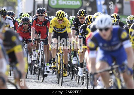 Britannique Chris Froome de Team Sky photographié lors de la 21st et dernière étape de l'édition 103rd de la course cycliste Tour de France, à 113 km de Chantilly aux champs-Elysées à Paris, le dimanche 24 juillet 2016. Banque D'Images