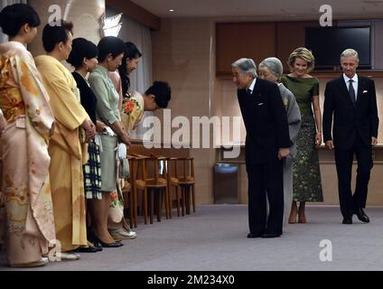 L'empereur japonais Akihito, l'Impératrice Michiko du Japon, la Reine Mathilde de Belgique et Philippe - Filip de Belgique en photo lors de la journée officielle de concert belge sur quatre d'une visite d'état au Japon des Royals belge, le jeudi 13 octobre 2016, à Tokyo, Japon. BELGA PHOTO ERIC LALMAND Banque D'Images