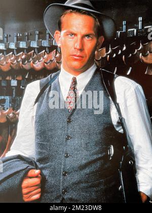 THE UNTOUCHABLES 1987 Paramount Pictures film avec Kevin Costner comme Eliot Ness Banque D'Images