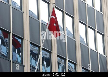 L'illustration montre l'ambassade de Turquie à Bruxelles, le mardi 20 décembre 2016. Hier, l'ambassadeur de Russie en Turquie, Andrey Karlov, a été tué par balle lors d'une attaque à l'arme lors d'une exposition d'art à Ankara, en Turquie. BELGA PHOTO NICOLAS MATERLINCK Banque D'Images