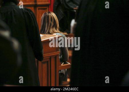 Sophie Eykerman, PDG de Sterop, photo prise au début du procès de 7 représentants de l'industrie pharmaceutique belge et du seigneur mexicain de la drogue Ezio Figueroa-Vasquez au tribunal correctionnel de Bruxelles, le mercredi 04 janvier 2017, à Bruxelles. Les compagnies pharmaceutiques sont accusées de fournir le pivot de la drogue avec des médicaments qu'il a transformé en médicaments dangereux. BELGA PHOTO THIERRY ROGE Banque D'Images