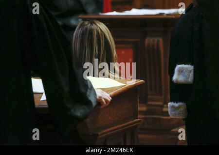 Sophie Eykerman, PDG de Sterop, photo prise au début du procès de 7 représentants de l'industrie pharmaceutique belge et du seigneur mexicain de la drogue Ezio Figueroa-Vasquez au tribunal correctionnel de Bruxelles, le mercredi 04 janvier 2017, à Bruxelles. Les compagnies pharmaceutiques sont accusées de fournir le pivot de la drogue avec des médicaments qu'il a transformé en médicaments dangereux. BELGA PHOTO THIERRY ROGE Banque D'Images