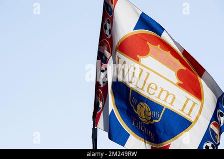 Des illustrations et le drapeau de Willem II lors d'un match de football amical entre l'équipe belge KAA Gent et le club néerlandais Willem II Tilburg, lors de leurs camps d'entraînement d'hiver à Oliva, Espagne, le dimanche 08 janvier 2017. BELGA PHOTO JASPER JACOBS Banque D'Images