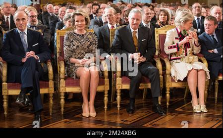 Le Prince Lorenz, la Princesse Astrid, le Roi Philippe - Filip et la Reine Mathilde de de Belgique photographiés lors d'une réception du nouvel an organisée par la famille royale pour les autorités belges, au Palais Royal, à Bruxelles, le mardi 31 janvier 2017. BELGA PHOTO BENOIT DOPPAGNE Banque D'Images