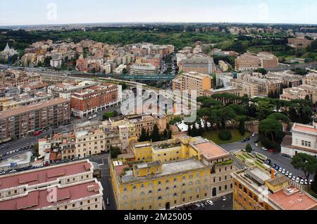 Une vue panoramique depuis le dessus de Rome, la belle capitale italienne Banque D'Images