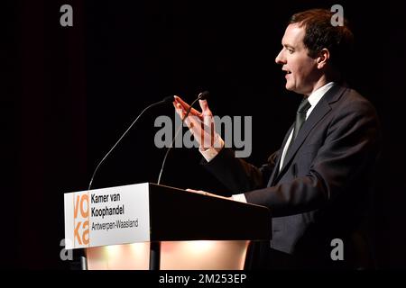 L'ancien chancelier britannique George Osborne prononce un discours lors de la réunion « Vooruitblik 2017 » de la VOKA (Chambre de commerce et d'industrie de Flandre), le mardi 07 février 2017 à Anvers. BELGA PHOTO DIRK WAEM Banque D'Images