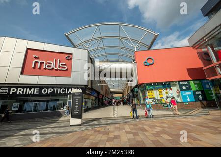 Basingstoke, Royaume-Uni - septembre 2022 : le centre commercial Malls, une grande destination de vente au détail à usage mixte. Banque D'Images