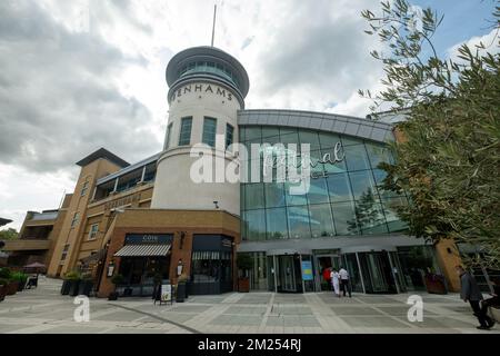 Basingstoke, Royaume-Uni - septembre 2022 : le centre commercial Malls, une grande destination de vente au détail à usage mixte. Banque D'Images