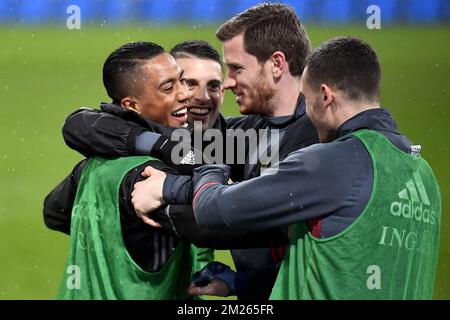 Youri Tielemans en Belgique, Kevin Mirallas en Belgique, Jan Vertonghen en Belgique et Thomas Vermaelen en 03Belgium photographiés lors d'une session de formation des Red Devils en Belgique, le lundi 27 mars 2017, à Adler, en Russie. Demain la Belgique joue un jeu amical contre la Russie. BELGA PHOTO DIRK WAEM Banque D'Images