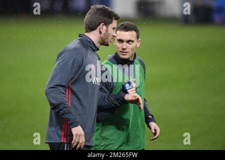 Jan Vertonghen en Belgique et Thomas Vermaelen de 03Belgium photographiés lors d'une session de formation des Red Devils en Belgique, le lundi 27 mars 2017, à Adler, en Russie. Demain la Belgique joue un jeu amical contre la Russie. BELGA PHOTO DIRK WAEM Banque D'Images