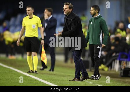 Albert Stuivenberg, entraîneur en chef de Genk, photographié lors d'un match de football entre le club espagnol Real Club Celta de Vigo et l'équipe belge KRC Genk, le jeudi 13 avril 2017, à Vigo, en Espagne, la première partie du quart de finale de la compétition Europa League. BELGA PHOTO YORICK JANSENS Banque D'Images