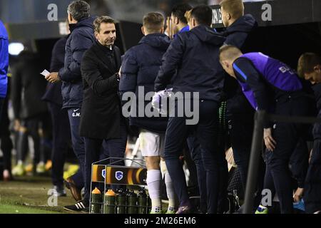 Albert Stuivenberg, entraîneur en chef de Genk, photographié après un match de football entre le club espagnol Real Club Celta de Vigo et l'équipe belge KRC Genk, le jeudi 13 avril 2017, à Vigo, en Espagne, la première partie du quart de finale de la compétition Europa League. BELGA PHOTO YORICK JANSENS Banque D'Images