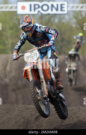 Dutch Glenn Coldenhoff photographié pendant le Grand Prix de Dutch MXGP de motocross, 5th tour du Championnat du monde FIM Motocross, dimanche 23 avril 2017 à Valkenswaard, pays-Bas. BELGA PHOTO KRISTOF VAN ACCOM Banque D'Images