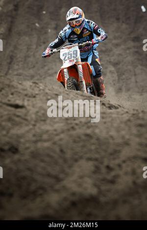 Dutch Glenn Coldenhoff photographié pendant le Grand Prix de Dutch MXGP de motocross, 5th tour du Championnat du monde FIM Motocross, dimanche 23 avril 2017 à Valkenswaard, pays-Bas. BELGA PHOTO KRISTOF VAN ACCOM Banque D'Images