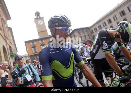 Colombian Nairo Quintana de Movistar Team photographié au cours de la treizième étape de la tournée à vélo Giro 2017, à 167 km de Reggio Emilia à Tortona, Italie, vendredi 19 mai 2017. BELGA PHOTO YUZURU SUNADA Banque D'Images