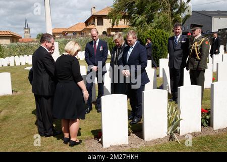 Le prince Guillaume le duc de Cambridge, la princesse Astrid de Belgique et le Taoiseach Enda Kenny photographiés lors de la cérémonie de clôture de la commémoration du centenaire de la bataille de Meshines Ridge, à Wytschaete (Wijtschate), le mercredi 07 juin 2017. Aujourd'hui (07/06/2017) marque le 100th anniversaire du début de la bataille des mines de Mesen, durant la première Guerre mondiale. BELGA PHOTO KURT DESPLENTER Banque D'Images