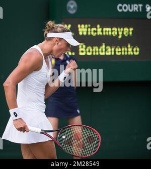 Belge Yanina Wickmayer célèbre après avoir remporté un premier tour de singles pour dames entre Belge Yanina Wickmayer (WTA 95) et Ukrainien Katerina Bondarenko (WTA 111) au tournoi de tennis Grand Chelem de Wimbledon au All England tennis Club, dans le sud-ouest de Londres, en Grande-Bretagne, le mardi 04 juillet 2017. BELGA PHOTO BENOIT DOPPAGNE Banque D'Images