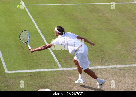 Belge Ruben Bemelmans (ATP 124) photographié lors d'un match de tennis contre l'Afrique du Sud Kevin Anderson (ATP 42), lors du troisième tour des singles hommes au tournoi de tennis de Wimbledon au All England tennis Club, dans le sud-ouest de Londres, en Grande-Bretagne, le vendredi 07 juillet 2017. BELGA PHOTO BENOIT DOPPAGNE Banque D'Images