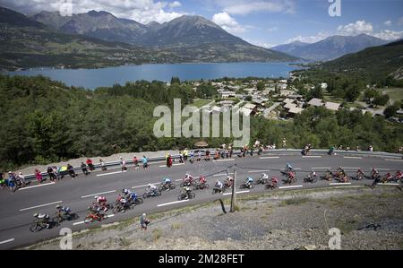 Illustration prise au cours de la dix-huitième étape de l'édition 104th de la course cycliste Tour de France, 179,5km de Briançon au Col d'Izoard, France, jeudi 20 juillet 2017. Le Tour de France de cette année a lieu du 1er juillet à 23 juillet. BELGA PHOTO YUZURU SUNADA Banque D'Images