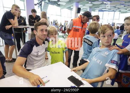 Brecht Dejaegere de Gent photographié pendant la journée des fans de l'équipe de football de première division KAA Gent, mercredi 30 août 2017 à Gent. BELGA PHOTO THIERRY ROGE Banque D'Images