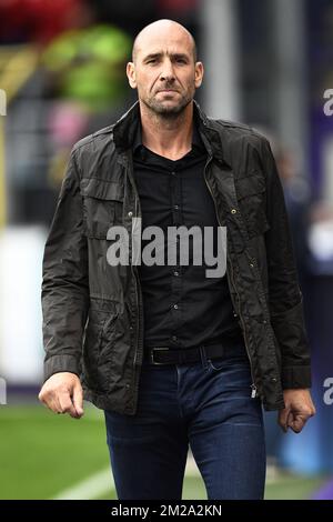 Jan Koller, ancien buteur d'Anderlecht, photographié avant le début du match de la Jupiler Pro League entre RSC Anderlecht et Standard de Liège, à Anderlecht, dimanche 01 octobre 2017, le neuvième jour de la Jupiler Pro League, la saison belge de championnat de football 2017-2018. BELGA PHOTO YORICK JANSENS Banque D'Images