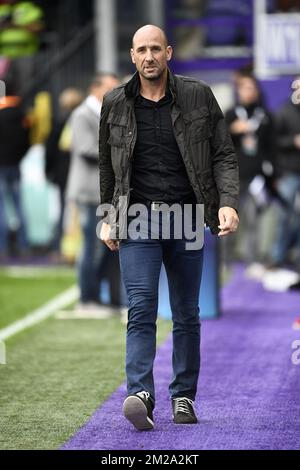 Jan Koller, ancien buteur d'Anderlecht, photographié avant le début du match de la Jupiler Pro League entre RSC Anderlecht et Standard de Liège, à Anderlecht, dimanche 01 octobre 2017, le neuvième jour de la Jupiler Pro League, la saison belge de championnat de football 2017-2018. BELGA PHOTO YORICK JANSENS Banque D'Images