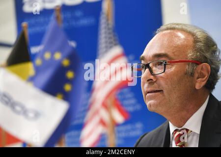 Christian Boas, Directeur général de l'ASCO, a pris la photo lors d'une réunion pour confirmer la collaboration à long terme entre ASCO Industries et Lockheed Martin, et la présentation d'un simulateur de vol F-35, à Zaventem, le jeudi 25 janvier 2018. BELGA PHOTO LAURIE DIEFFEMBACQ Banque D'Images