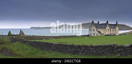 Église en ruines et Maison de Balnakeil, manoir du 18th siècle près de Durness, Sutherland, Highlands écossais, Écosse | Maison Balnakeil près de Durness, Sutherland, Ecosse, Royaume-Uni 28/05/2017 Banque D'Images