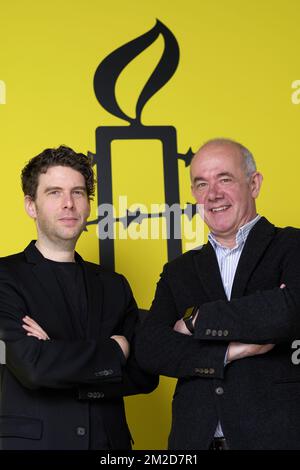 Les Wies de Graeve et Philippe Hensmans d'Amnesty International posent pour le photographe après une conférence de presse de l'organisation des droits de l'homme Amnesty International à Bruxelles le jeudi 22 février 2018. BELGA PHOTO ERIC LALMAND Banque D'Images