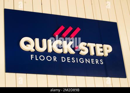 L'illustration montre le logo Quick-Step Floor Designers lors de l'ouverture de l'édition 2018 de Batibouw, l'exposition annuelle du bâtiment, de la rénovation et de la décoration à Bruxelles Expo, le jeudi 22 février 2018. Batibouw 2018 part de 22 février à 4 mars. BELGA PHOTO BENOIT DOPPAGNE Banque D'Images