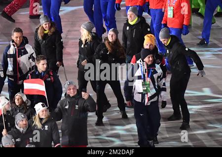 Les athlètes belges photographiés lors de la cérémonie de clôture le dernier jour des XXIII Jeux Olympiques d'hiver, dimanche 25 février 2018, à Pyeongchang, Corée du Sud. Les Jeux Olympiques d'hiver se tiendront du 9 au 25 février dans le comté de Pyeongchang, en Corée du Sud. BELGA PHOTO DIRK WAEM Banque D'Images