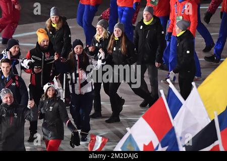 Les athlètes belges photographiés lors de la cérémonie de clôture le dernier jour des XXIII Jeux Olympiques d'hiver, dimanche 25 février 2018, à Pyeongchang, Corée du Sud. Les Jeux Olympiques d'hiver se tiendront du 9 au 25 février dans le comté de Pyeongchang, en Corée du Sud. BELGA PHOTO DIRK WAEM Banque D'Images