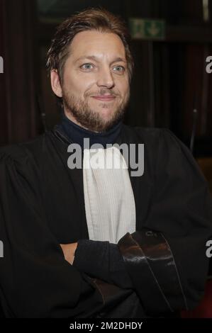 L'avocat Yannick de Vlaemynck photographié lors de la composition du jury pour le procès assodé de Bouchra Farih, 20 ans, devant le tribunal assogé de Bruxelles-capitale, le mercredi 07 mars 2018, à Bruxelles. Farih est accusé du meurtre de son frère de quatre ans sur 1 juillet 2015, dans la maison de leurs parents à Berchem-Sainte-Agathe / Sint-Agatha-Berchem, Bruxelles. BELGA PHOTO THIERRY ROGE Banque D'Images