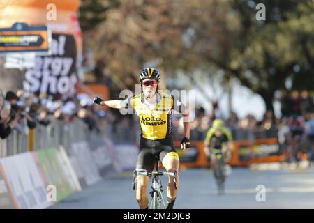 Slovène Primoz Rogall de Team LottoNL-Jumbo fête après avoir remporté la troisième étape de l'édition 53rd de la course cycliste Tirreno-Adriatico, 239km de Follonica à Trevi, vendredi 09 mars 2018, Italie. BELGA PHOTO YUZURU SUNADA Banque D'Images