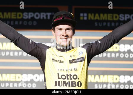 Slovène Primoz Rogall de l'équipe LottoNL-Jumbo fête sur le podium après avoir remporté la troisième étape de l'édition 53rd de la course cycliste de Tirreno-Adriatico, 239km de Follonica à Trevi, vendredi 09 mars 2018, Italie. BELGA PHOTO YUZURU SUNADA Banque D'Images