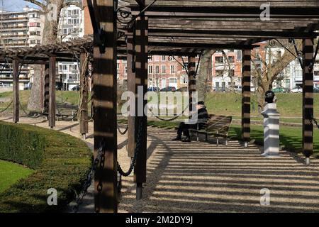 Liège | Liège - Boverie - Tonnelle à la Roseraie. 21/03/2018 Banque D'Images