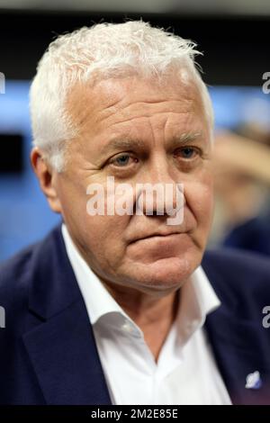 Patrick Lefevere, PDG de Quick-Step Floors, photographié lors d'une conférence de presse, à Kortrijk, le jeudi 05 avril 2018, en prévision de la course cycliste d'une journée « Paris-Roubaix » de dimanche. BELGA PHOTO ERIC LALMAND Banque D'Images