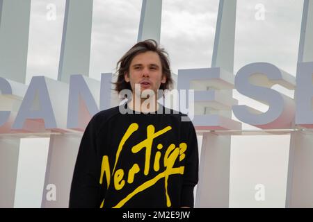 Orelsan assistez à un photocall lors du Festival International de Cannes 1st | Orelsan durant un photocall pendant le Festival International de Cannes 1er. 07/04/2018 Banque D'Images